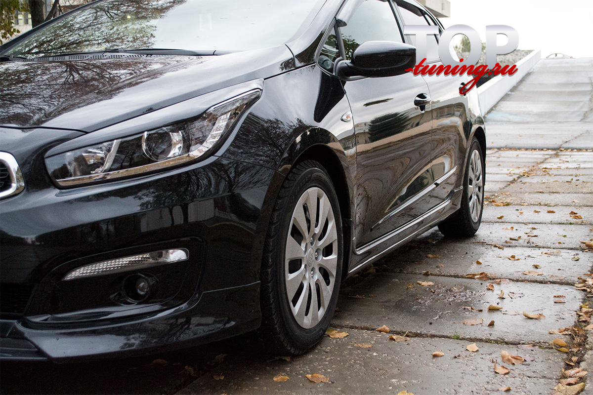 ЗАЩИТНЫЕ МОЛДИНГИ НА ДВЕРИ ТЮНИНГ КИА СИД 2 (ХЭТЧБЕК, УНИВЕРСАЛ, ДОРЕСТАЙЛИНГ / РЕСТАЙЛИНГ 2012+)